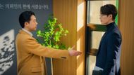 Ju-hyeong to fight against Crystal's husband (Image via Instagram @tvn_drama)